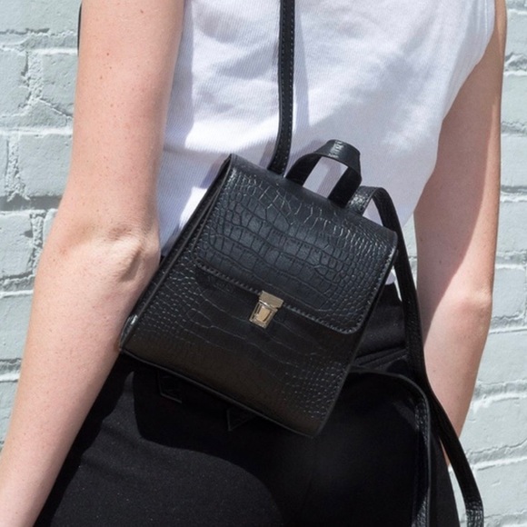 SOLD ON DEPOP - Picture 1 of 8